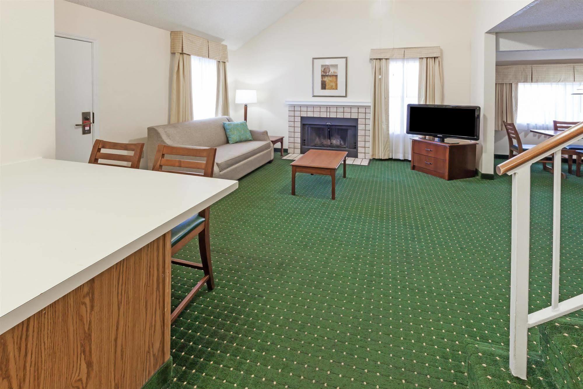 Hawthorn Suites By Wyndham Tyler Luaran gambar
