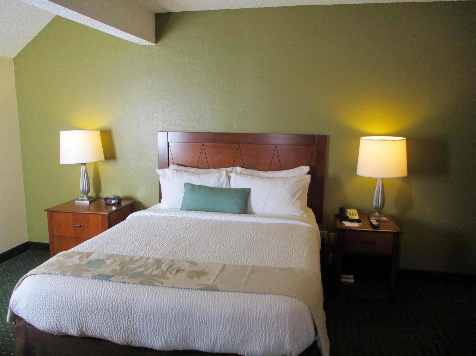 Hawthorn Suites By Wyndham Tyler Luaran gambar