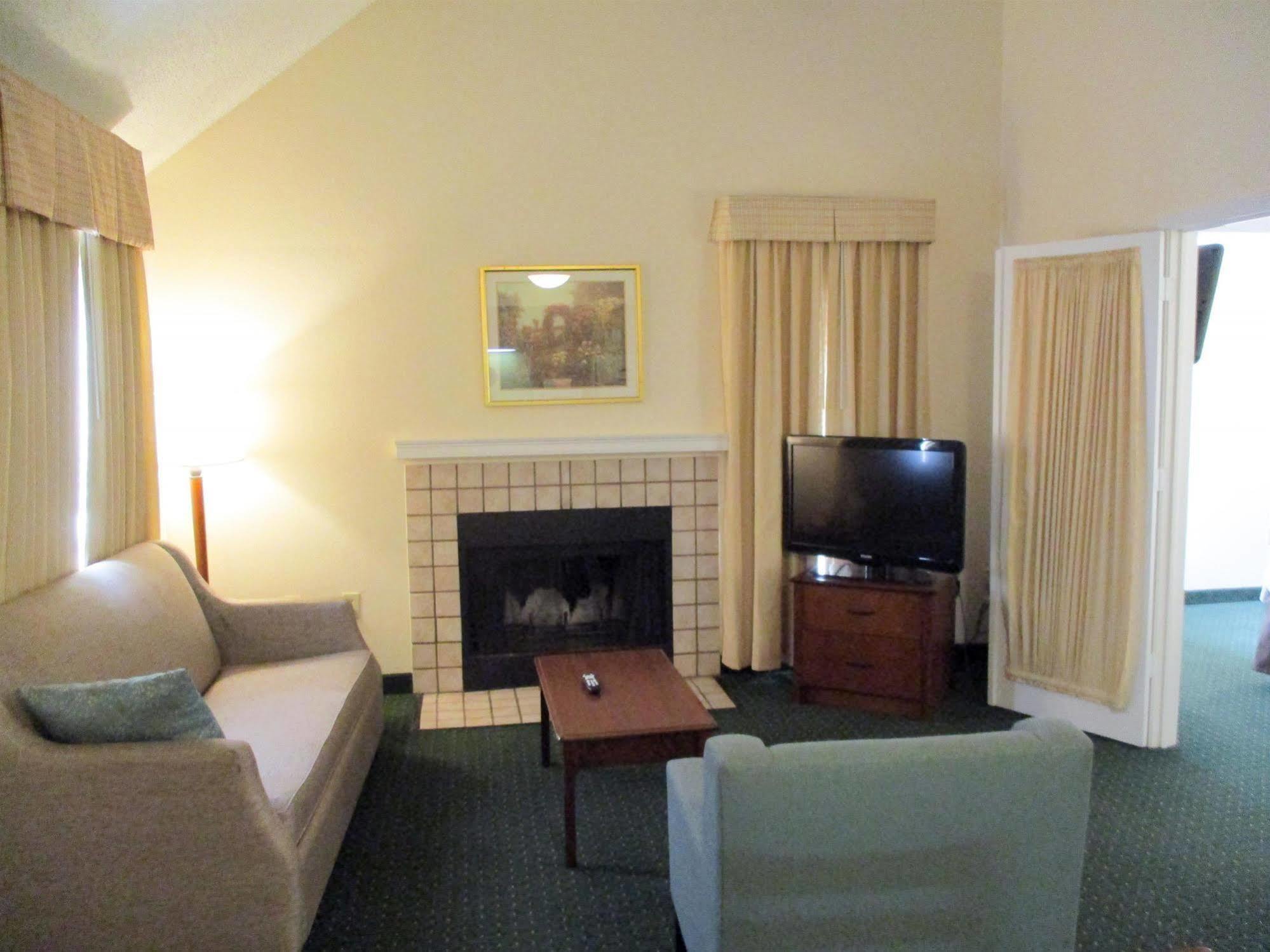 Hawthorn Suites By Wyndham Tyler Luaran gambar