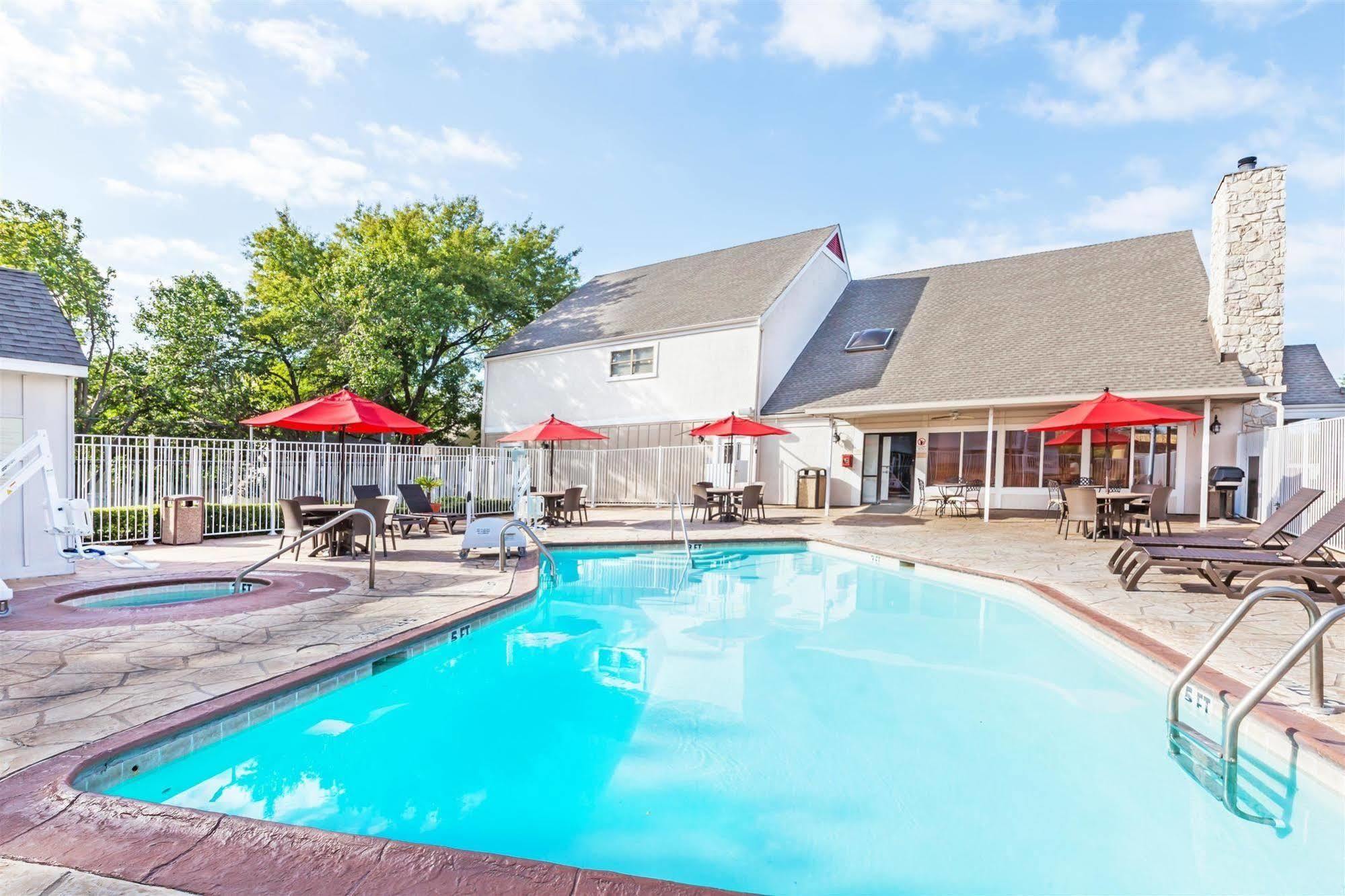 Hawthorn Suites By Wyndham Tyler Luaran gambar